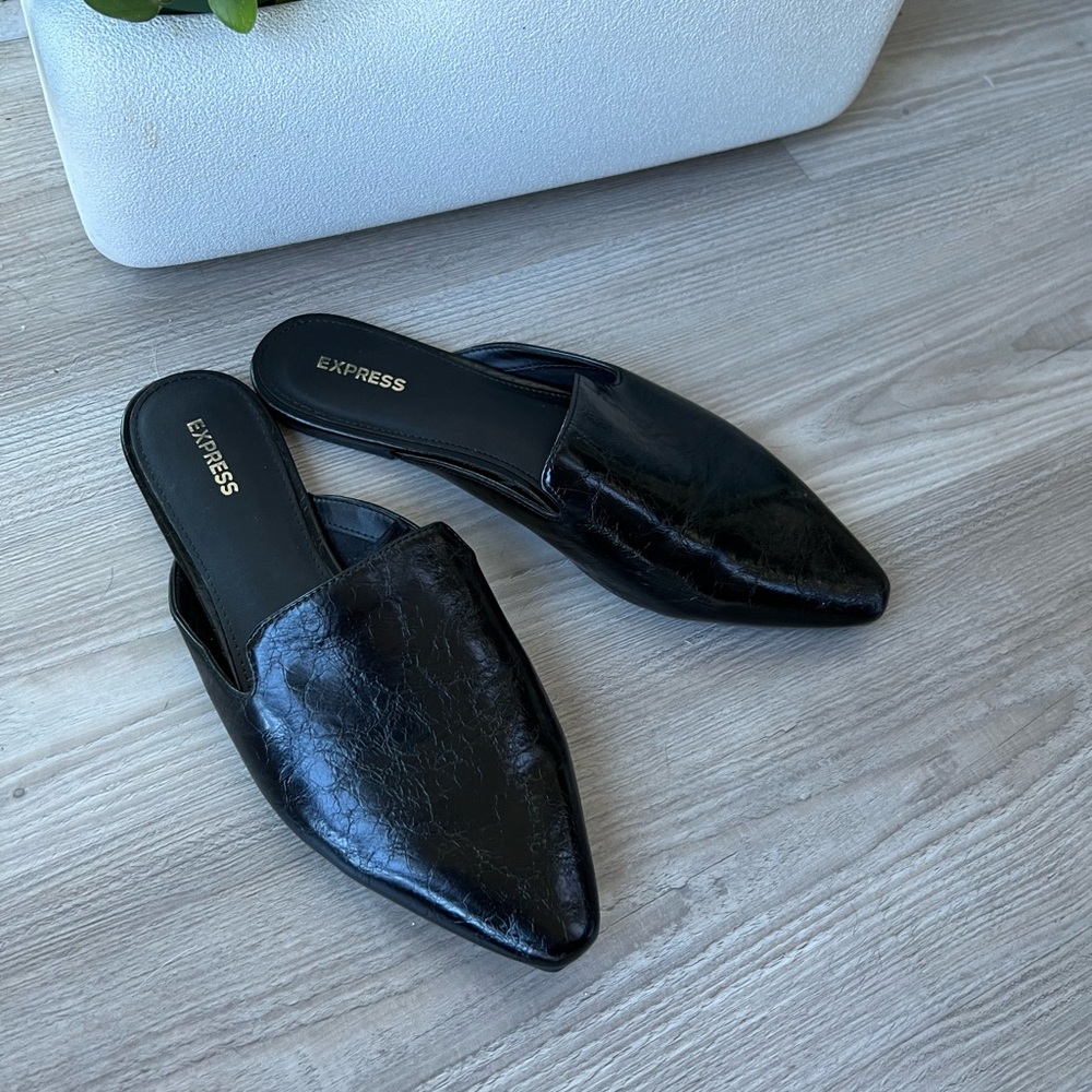 Black shoes